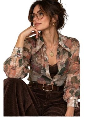 Vintage Novelty Cityscape Print Button Up Blouse Size Medium Collegiate European